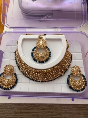 Desi Gold and Teal Necklace Earrings maang tikka Kundan Choker Jewelry Set
